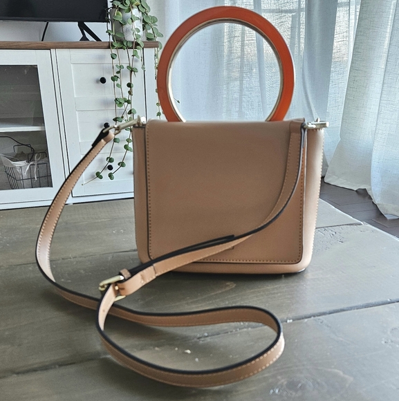 Structured small leather bag - Picture 3 of 7